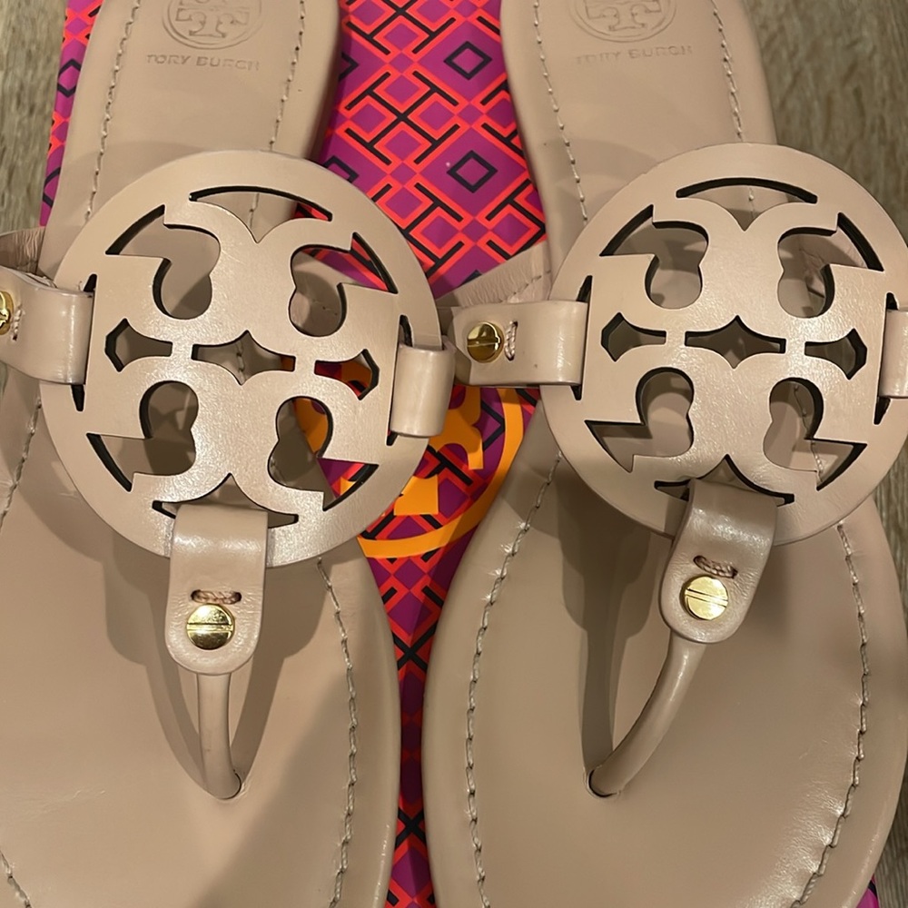 Like New Tory Burch Miller Sandals in Light Makeup.  Size 9.5 - Picture 3 of 5